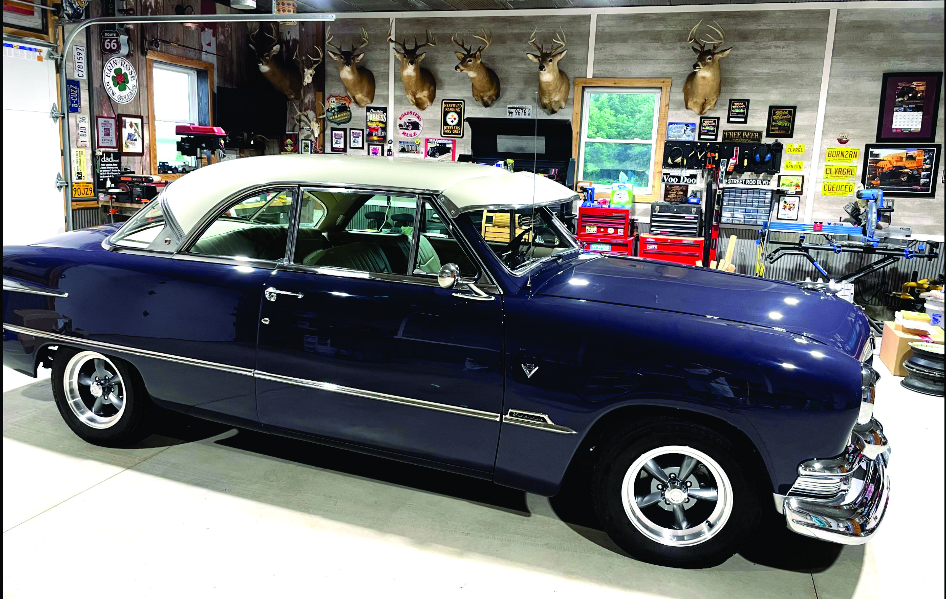 1951 Ford Victoria